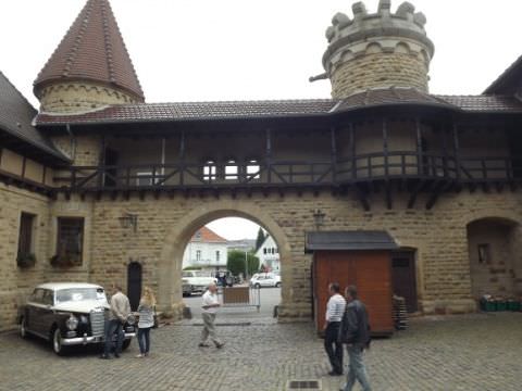 Photo 1ère exposition du véhicule ancien au Schlossberg / FORBACH