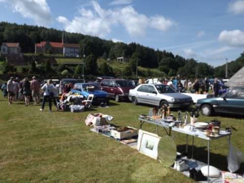 Photo Exposition de voitures anciennes