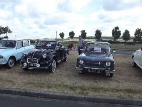 Photo expo auto en soutien a la petite Elena