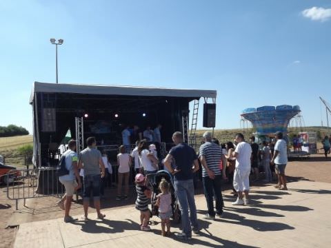 expo auto en soutien a la petite Elena