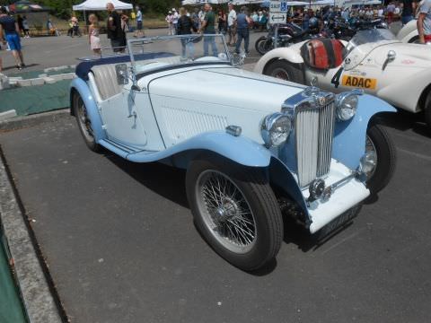 Retromobile des mineurs