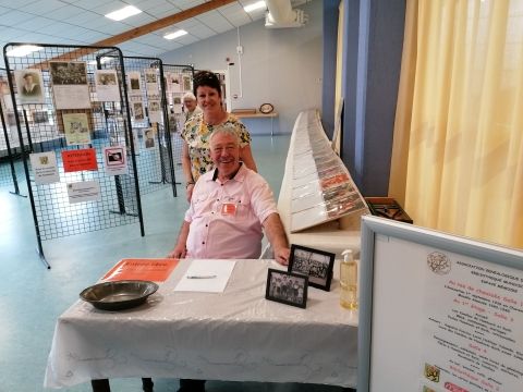 Exposition souvenirs bibliothèque Hambach