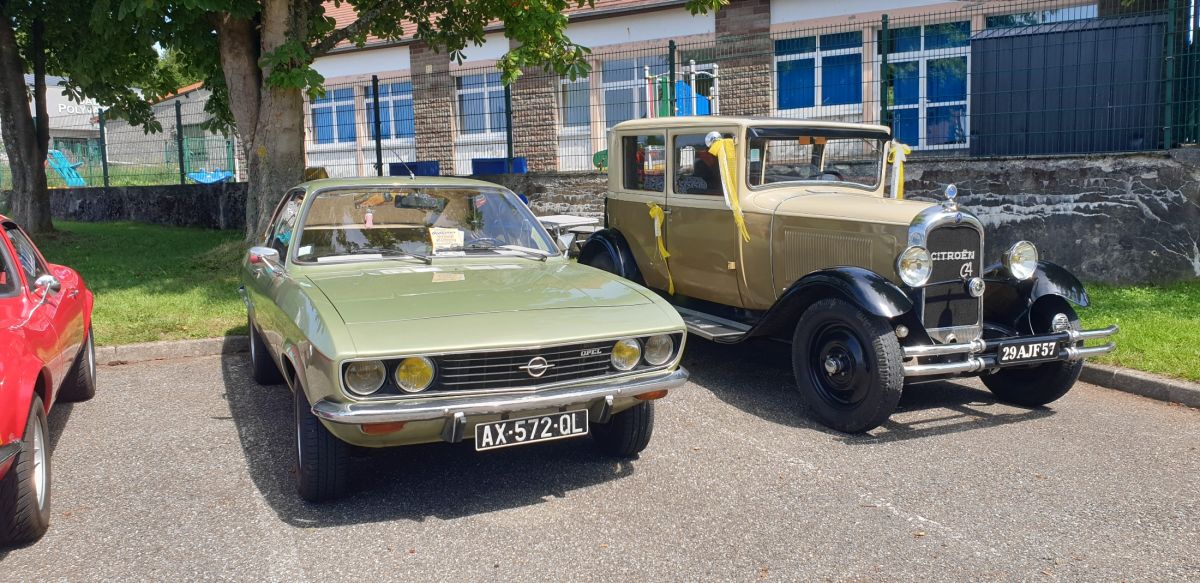 Saint-Christophe-de-Double : les voitures anciennes s'exposent