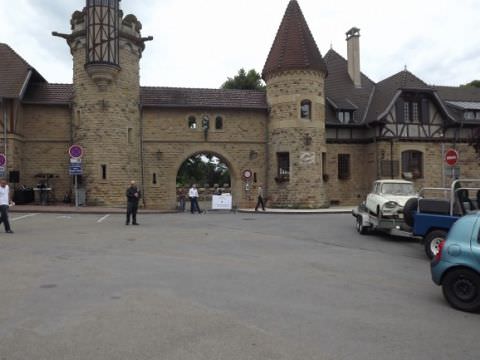 Photo 1ère exposition du véhicule ancien au Schlossberg / FORBACH